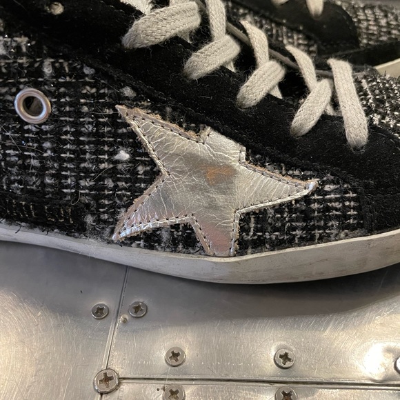 Golden Goose Sneakers - Picture 2 of 7